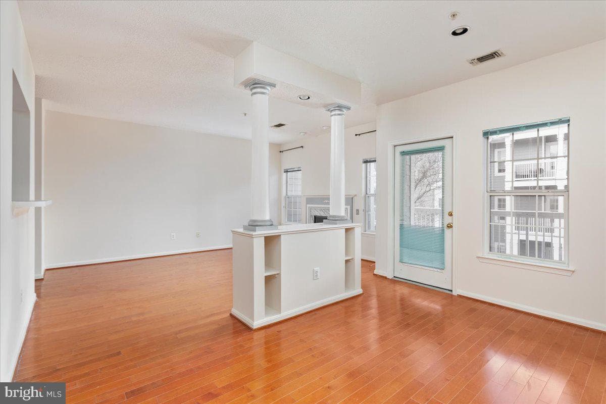 1705 Lake Shore Crest Drive #25 photo 4