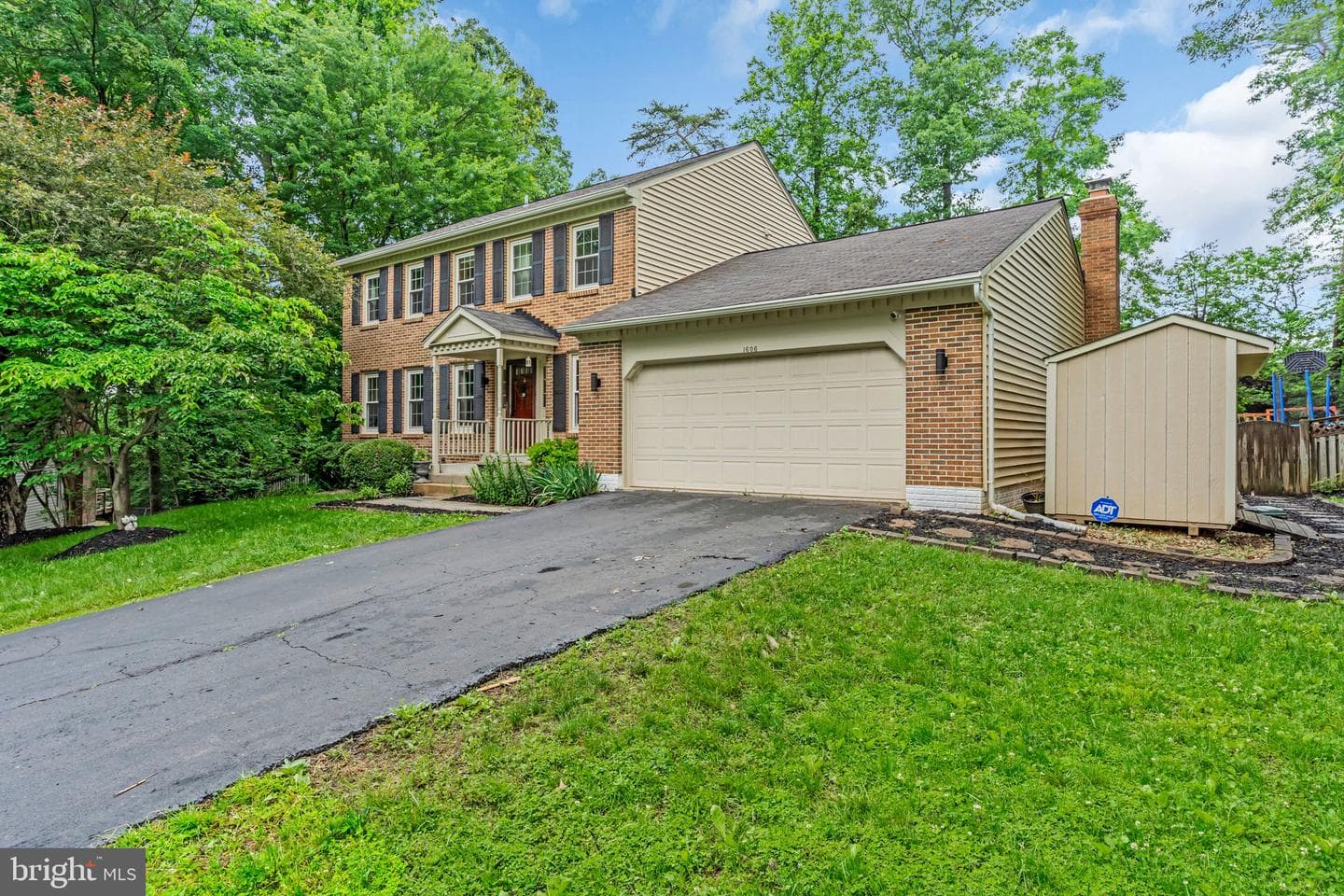1606 Montmorency Drive photo 3