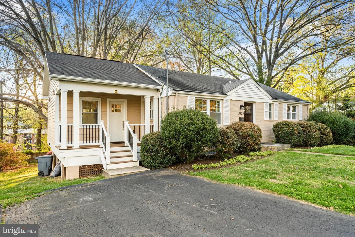 2722 Woodley Place photo 5