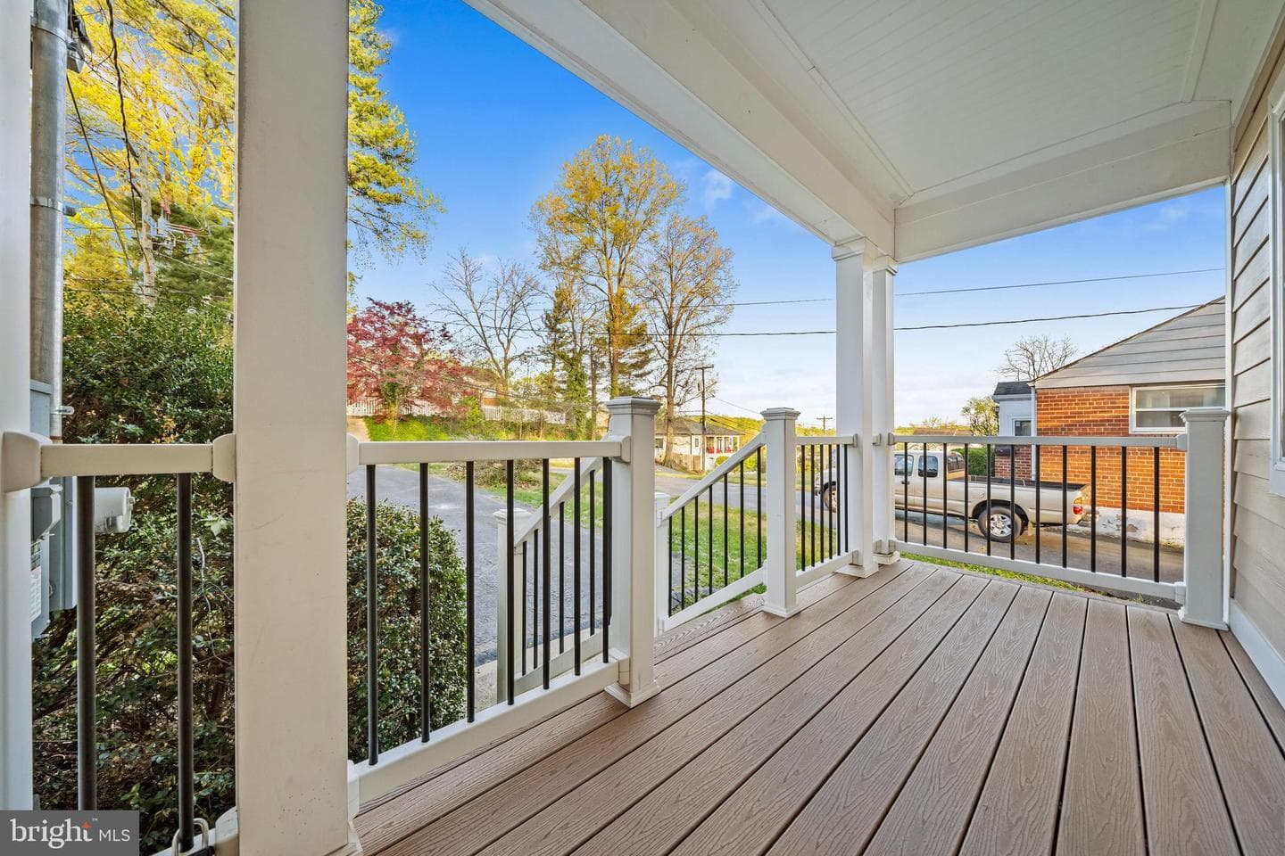 2722 Woodley Place photo 9