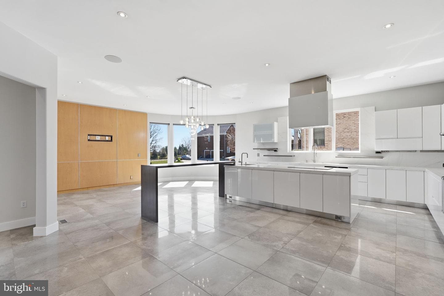 6600 Reserves Hill Court photo 14