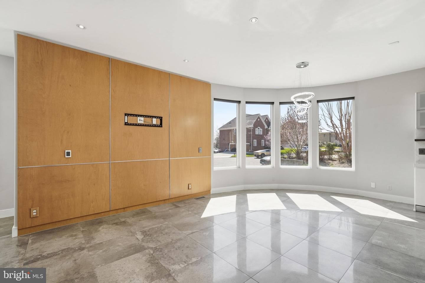 6600 Reserves Hill Court photo 16