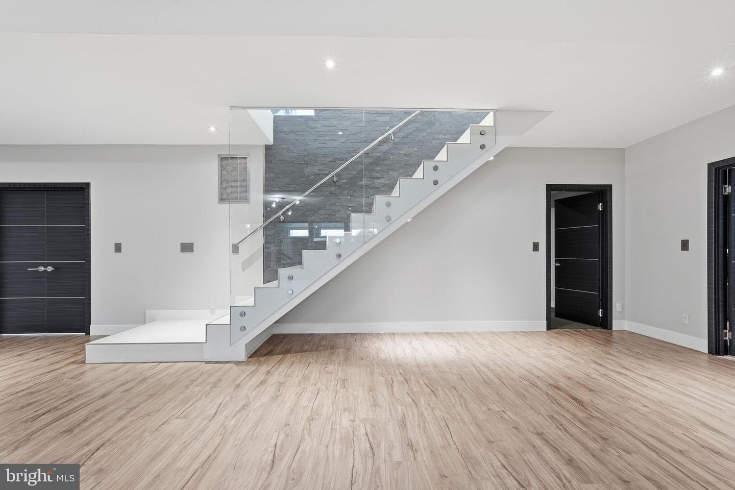 6600 Reserves Hill Court photo 63
