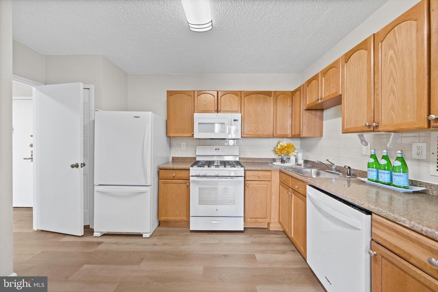 3701 S George Mason Drive #1111n photo 2