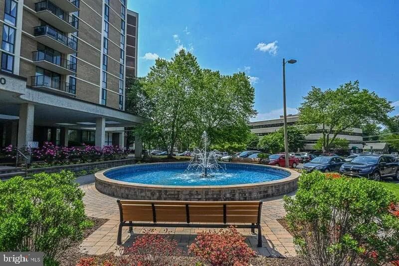 6800 Fleetwood Road #818, Mclean