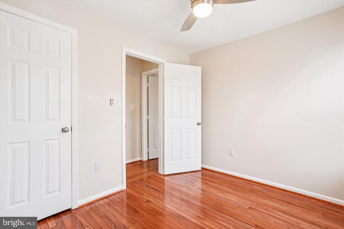 7728 Hickory Glen Way photo 24