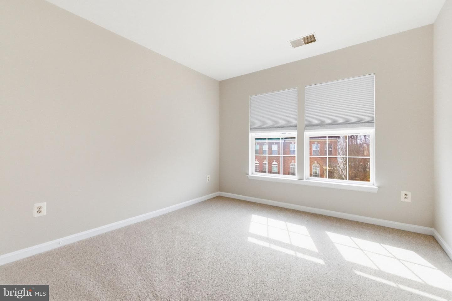 8553 Wyngate Manor Court photo 24