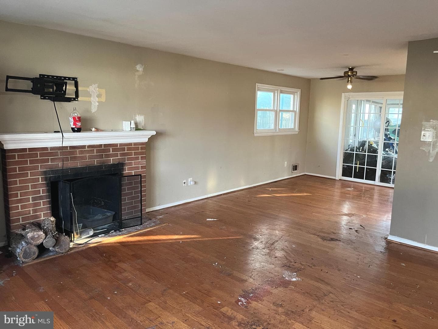 14717 Lock Drive photo 5
