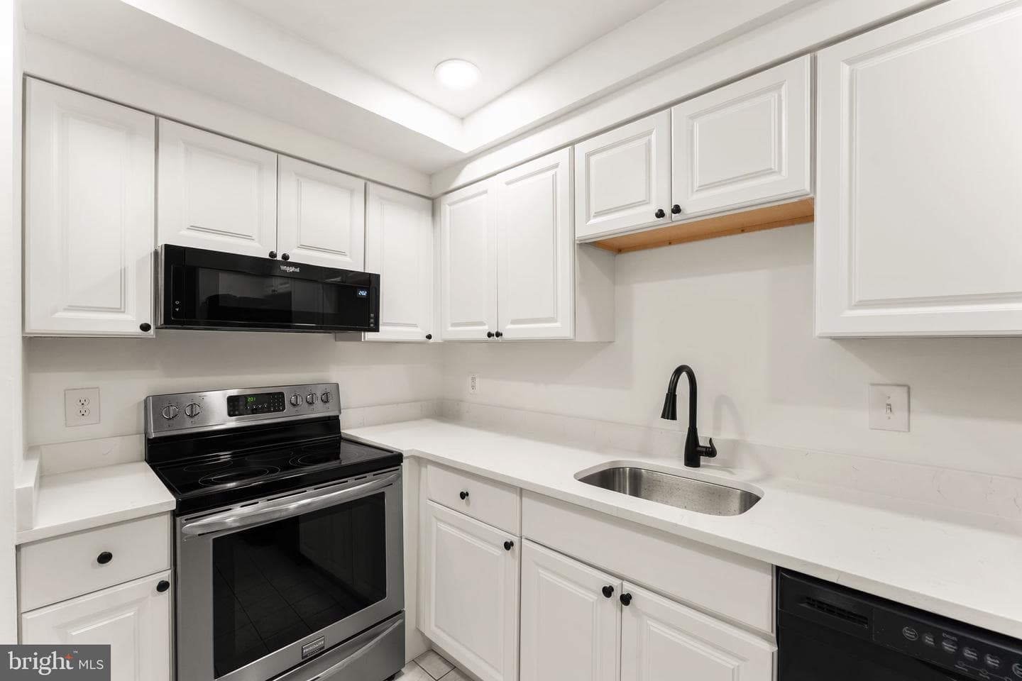 7661 Provincial Drive #305 photo 7