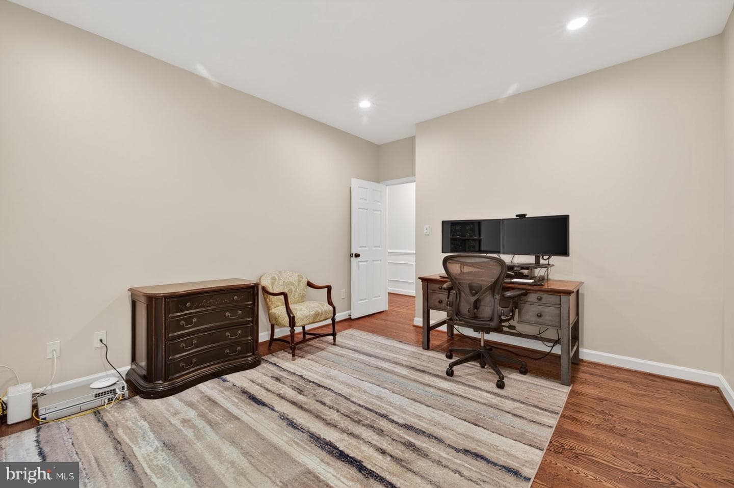 8704 Margaret Lane photo 30