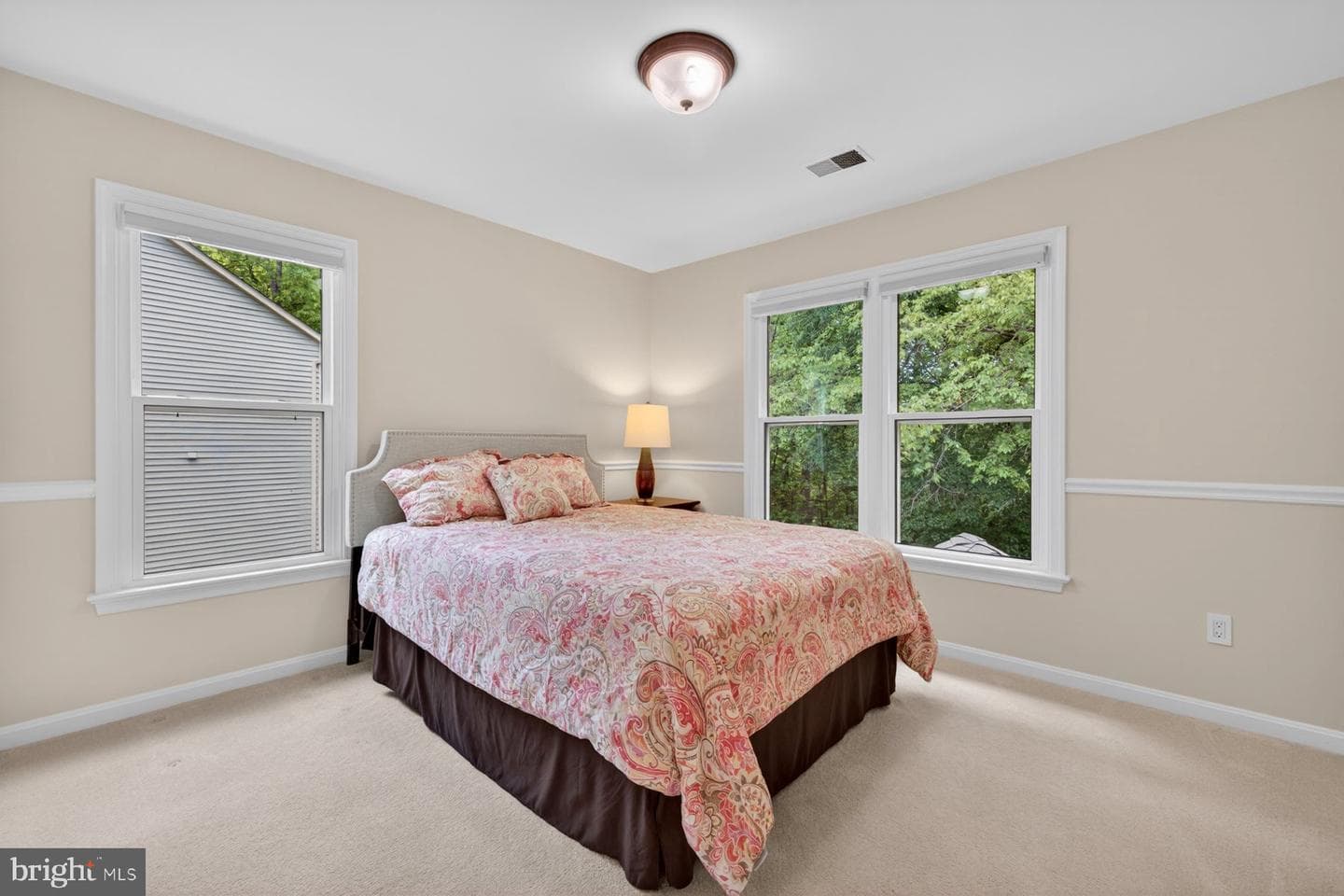 8704 Margaret Lane photo 31
