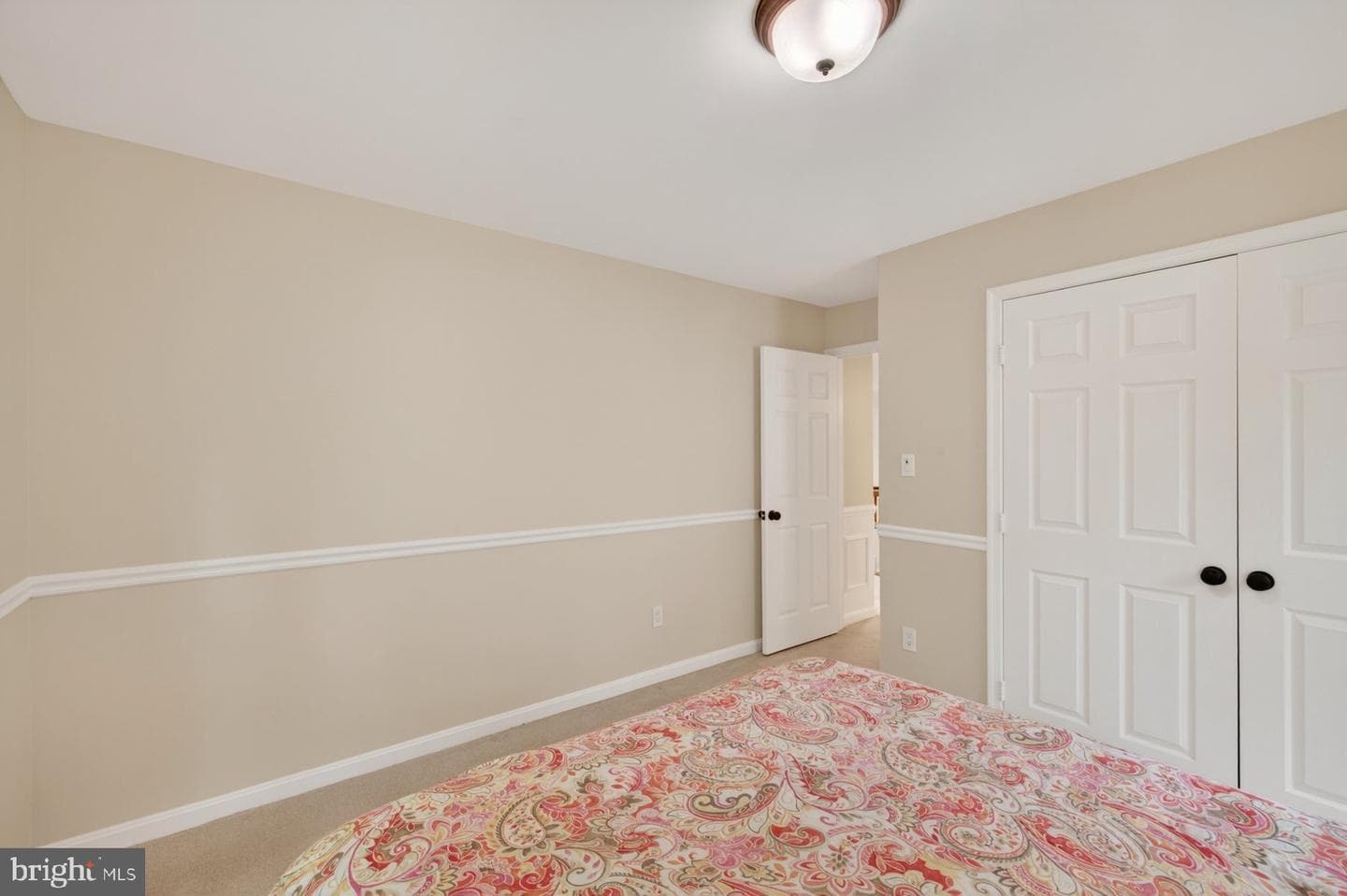 8704 Margaret Lane photo 32