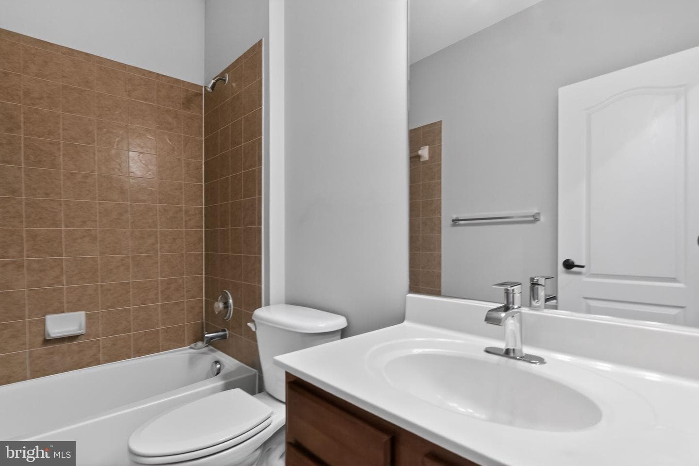 4633 Carisbrooke Lane photo 15
