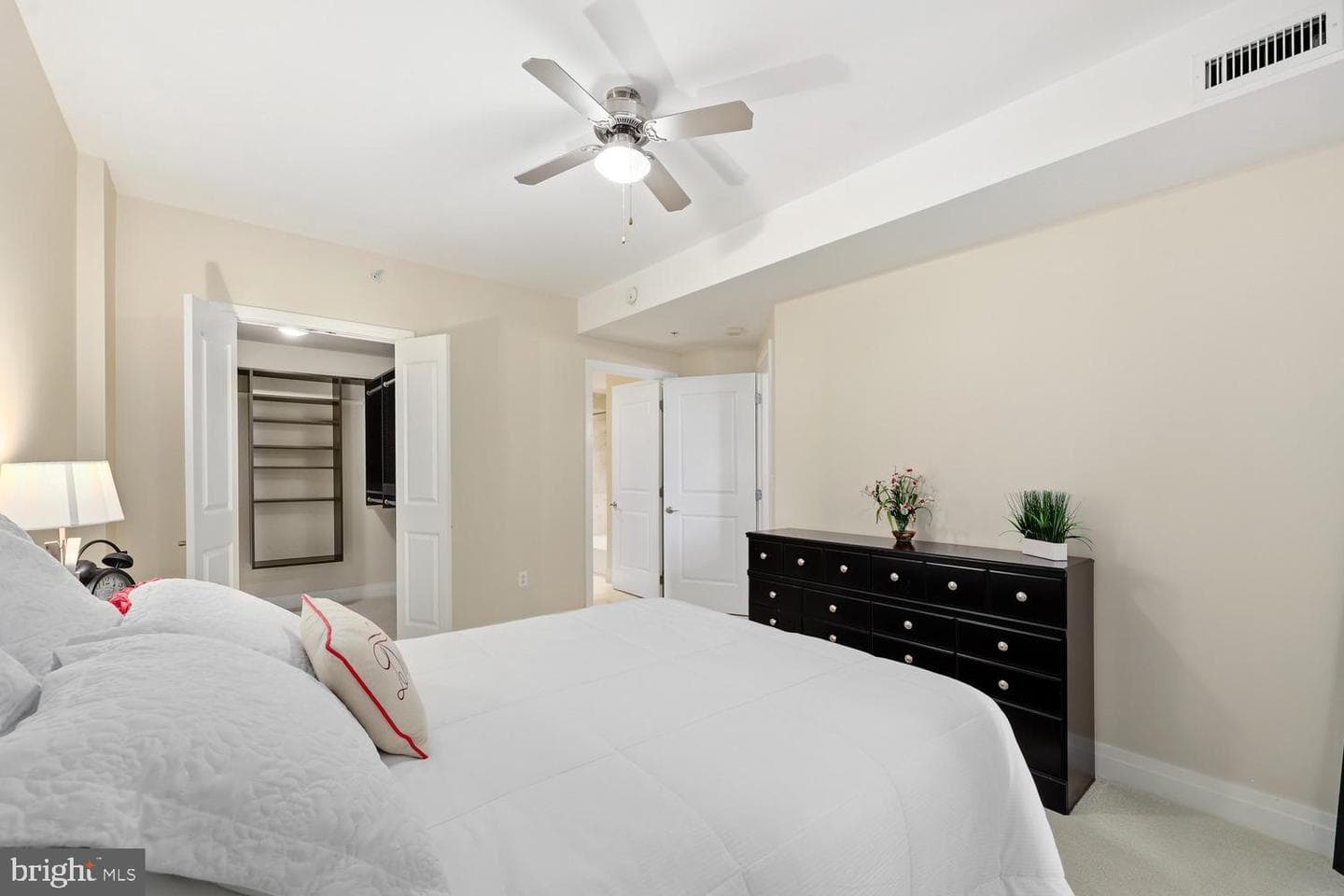 8220 Crestwood Heights Drive #419 photo 20
