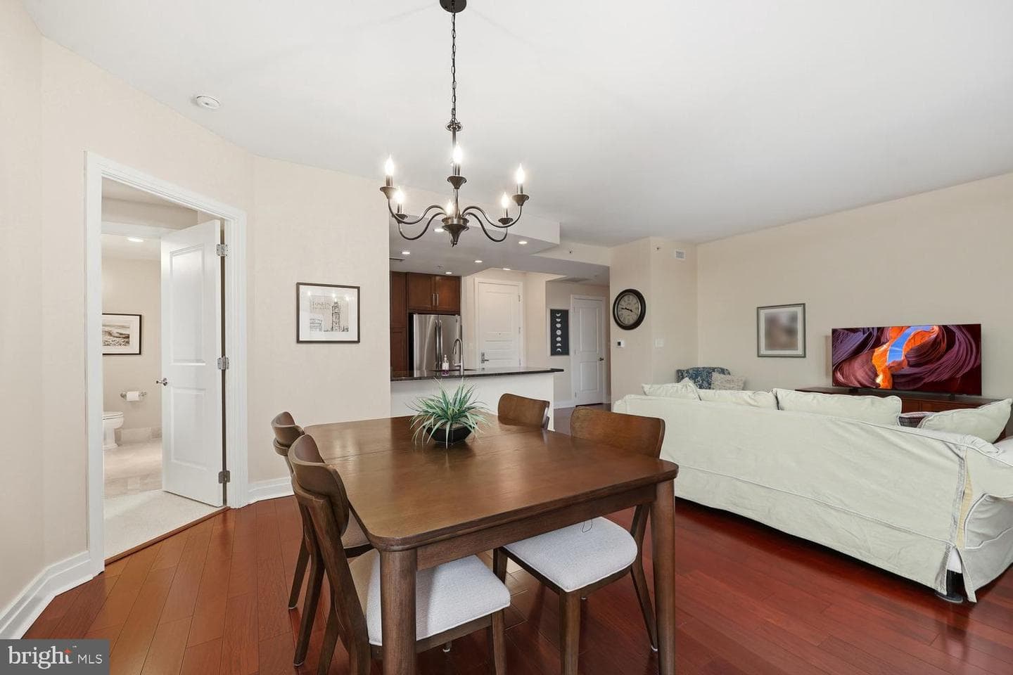 8220 Crestwood Heights Drive #419 photo 9