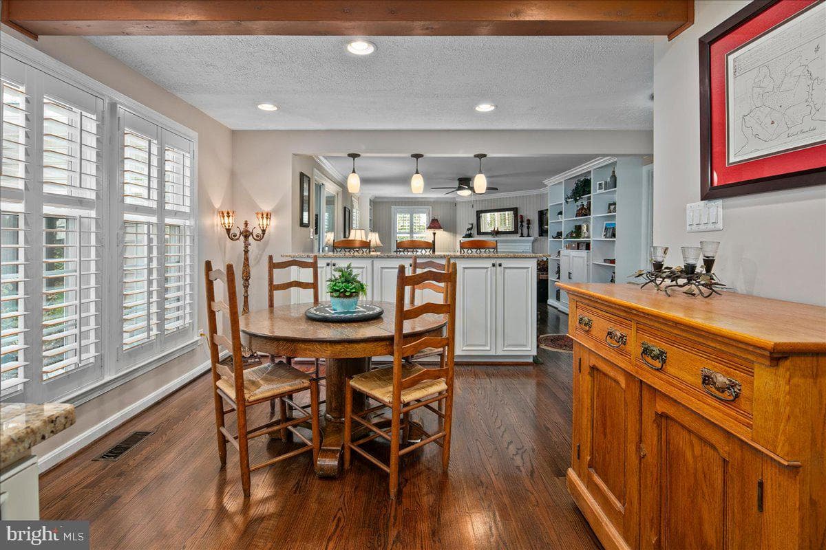 4202 Pickering Place photo 12