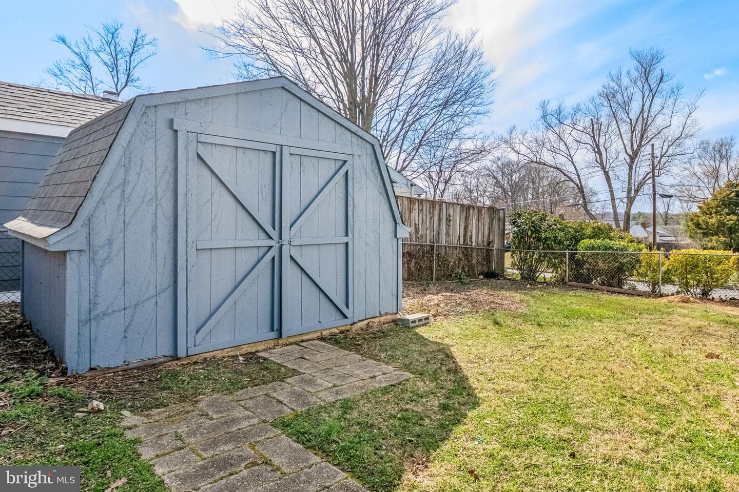 6301 Julian Street photo 10