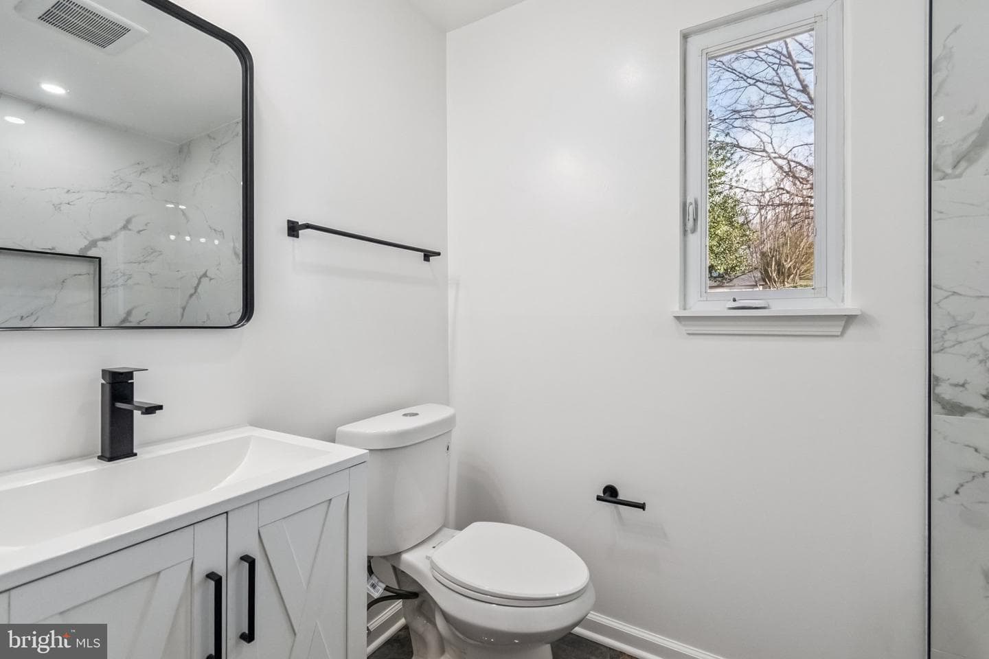 6301 Julian Street photo 18