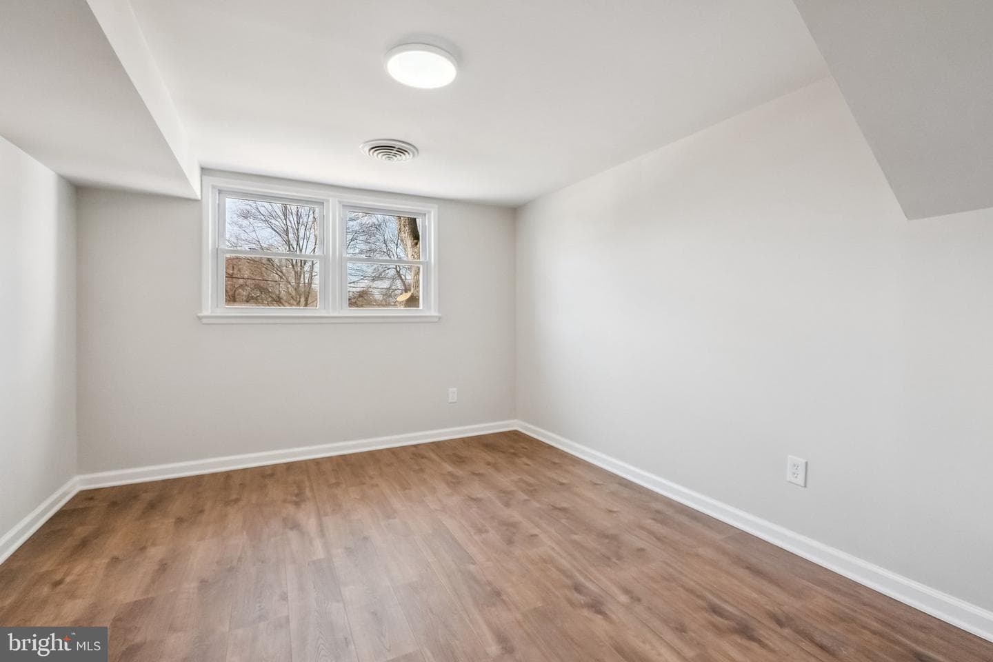 6301 Julian Street photo 25