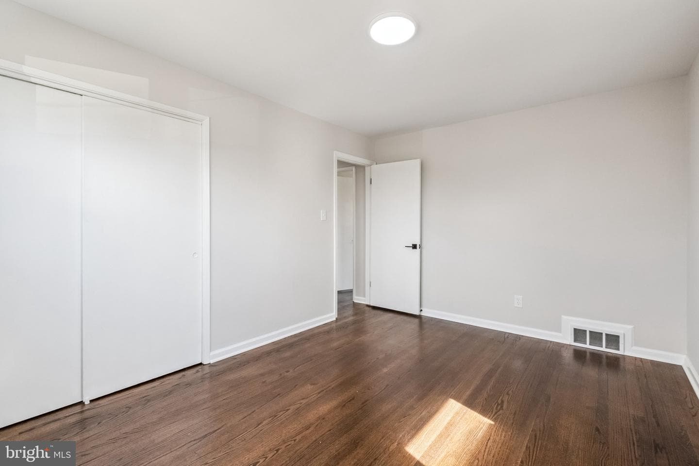6301 Julian Street photo 30