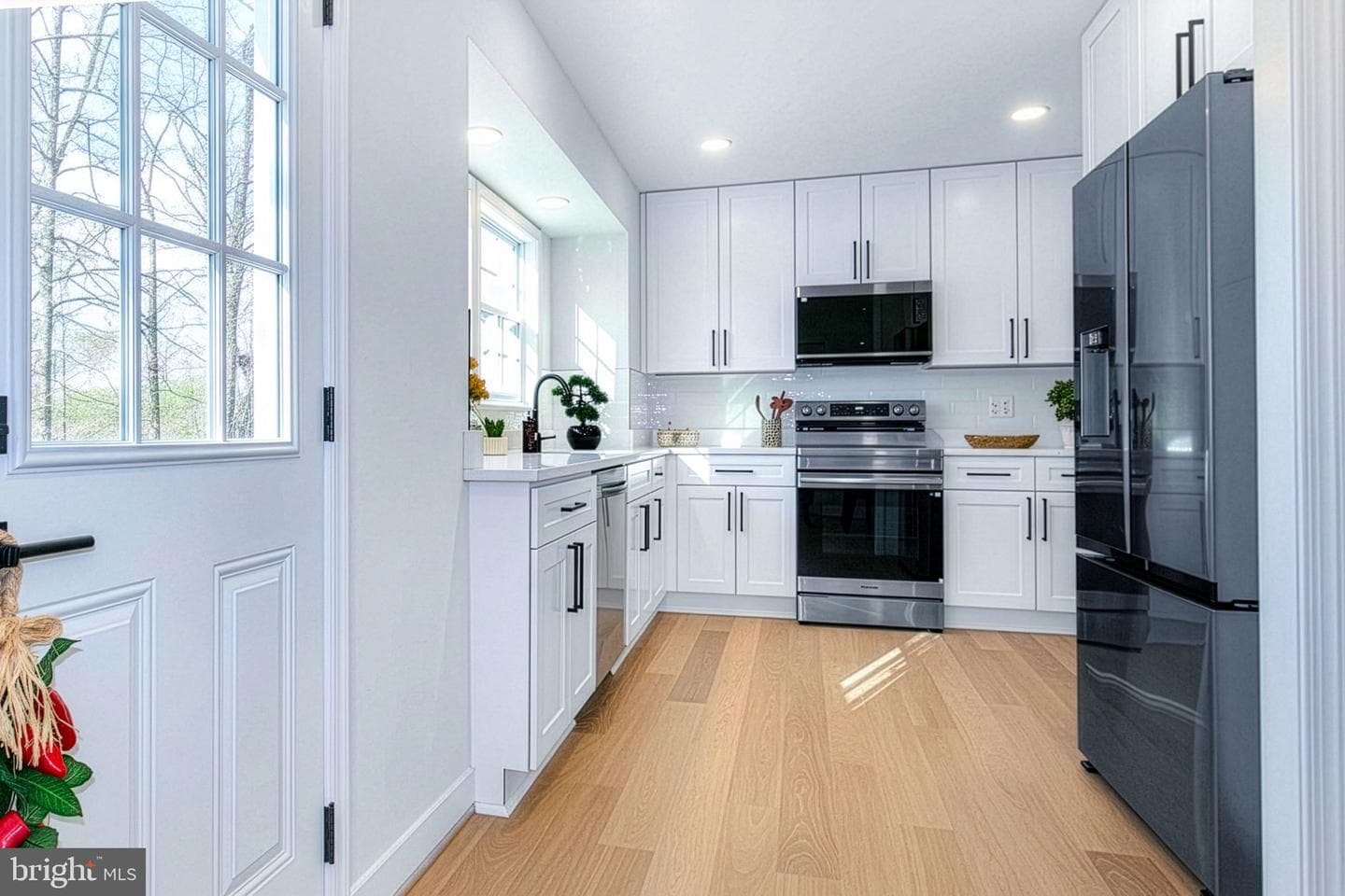 2308 William And Mary Drive photo 10