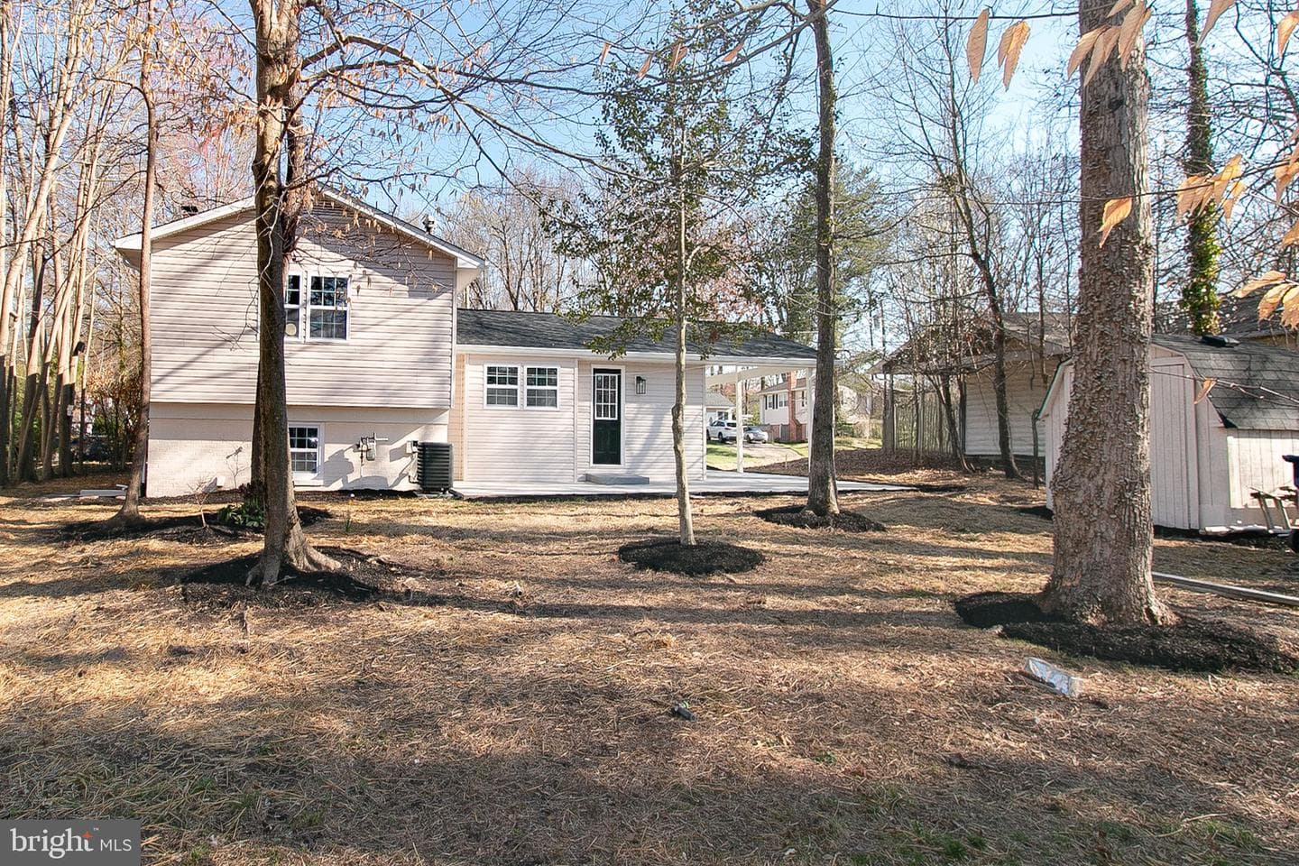 2308 William And Mary Drive photo 32