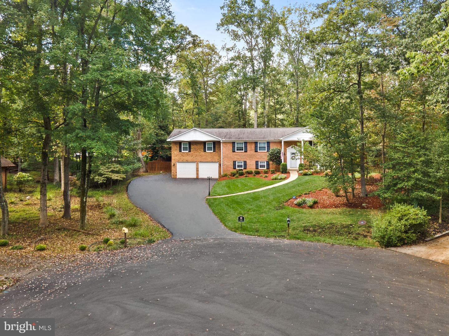 2520 Fowlers Lane photo 2