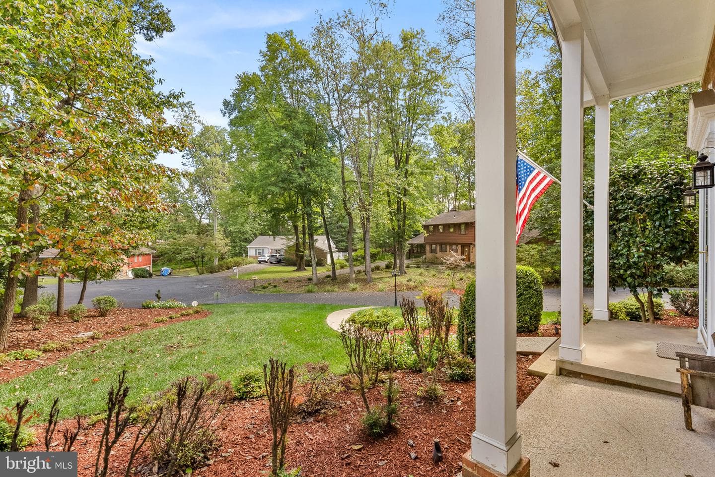 2520 Fowlers Lane photo 3