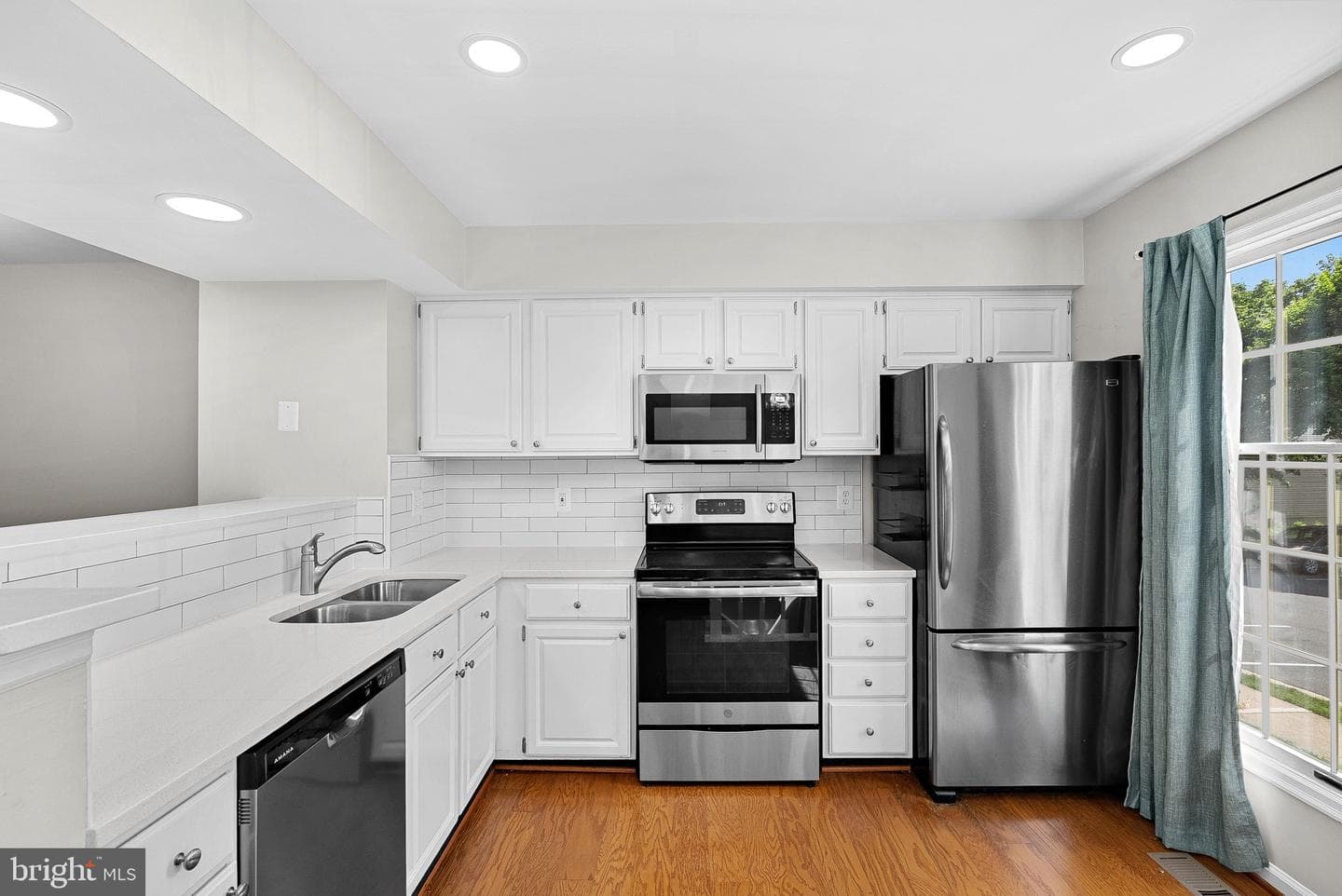 6511 Skylemar Trail photo 12