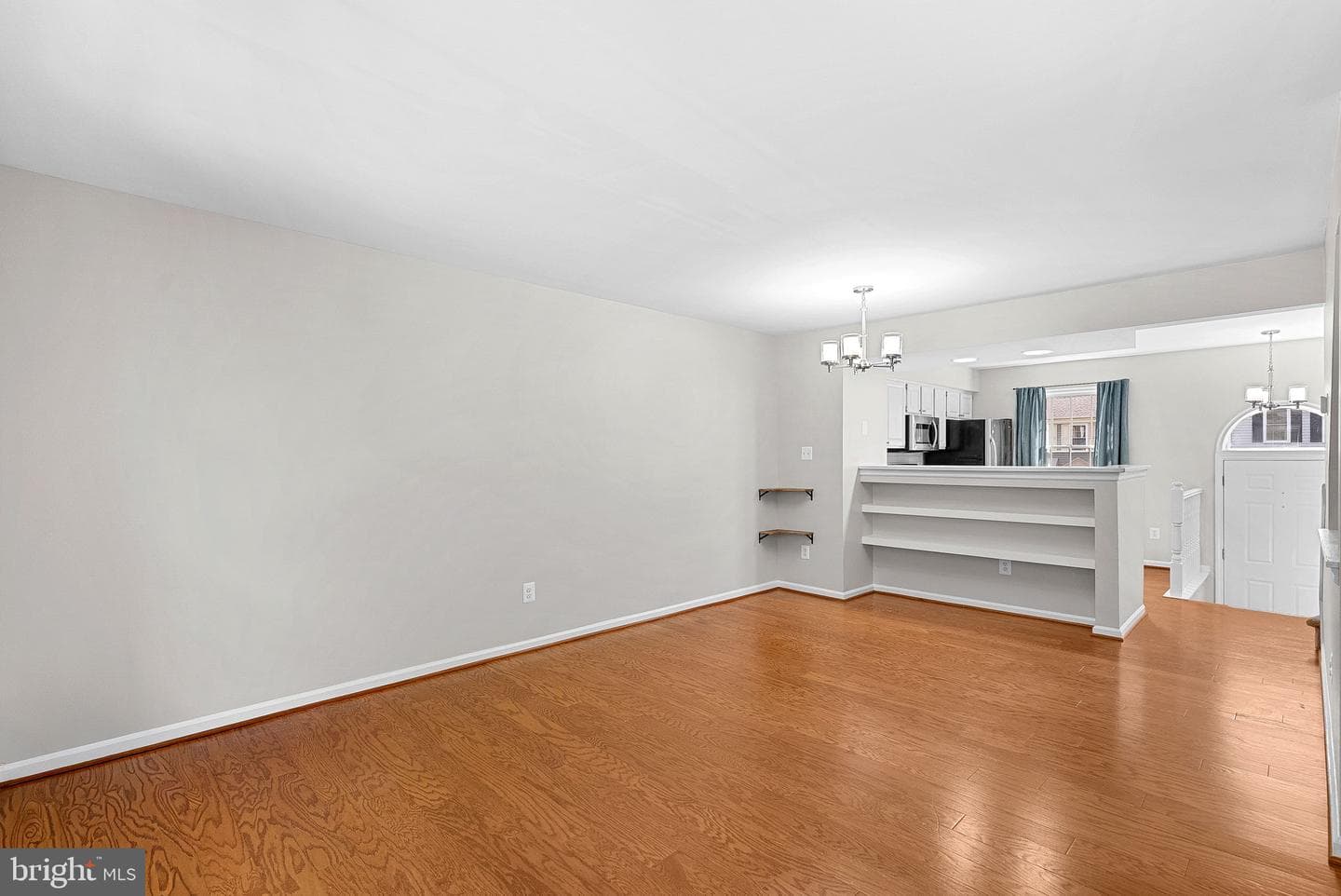 6511 Skylemar Trail photo 8