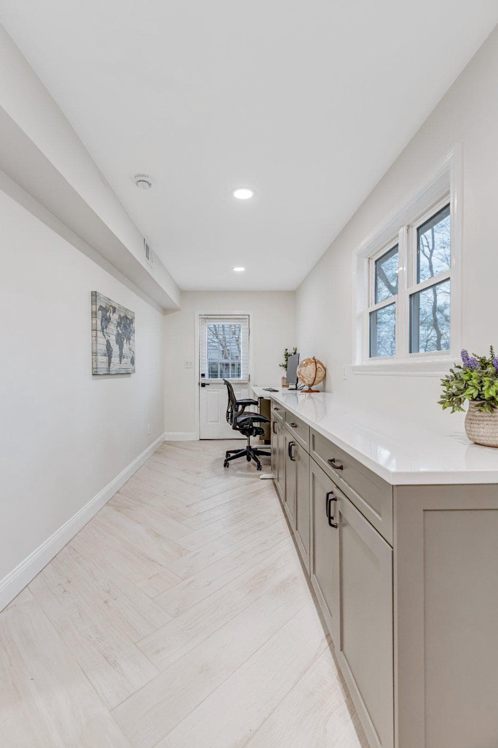 8619 Nanlee Drive photo 46