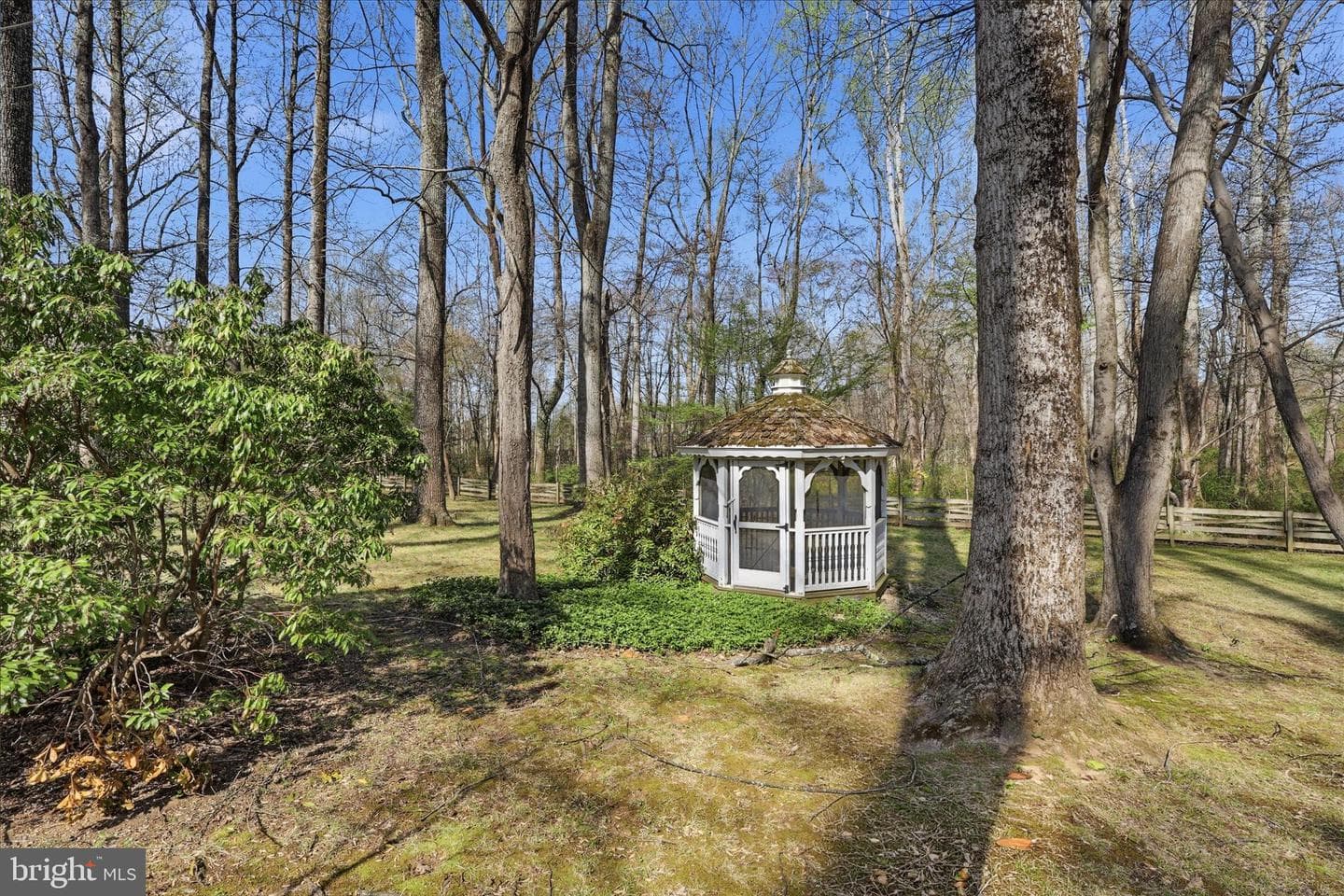 4728 Groves Lane photo 38