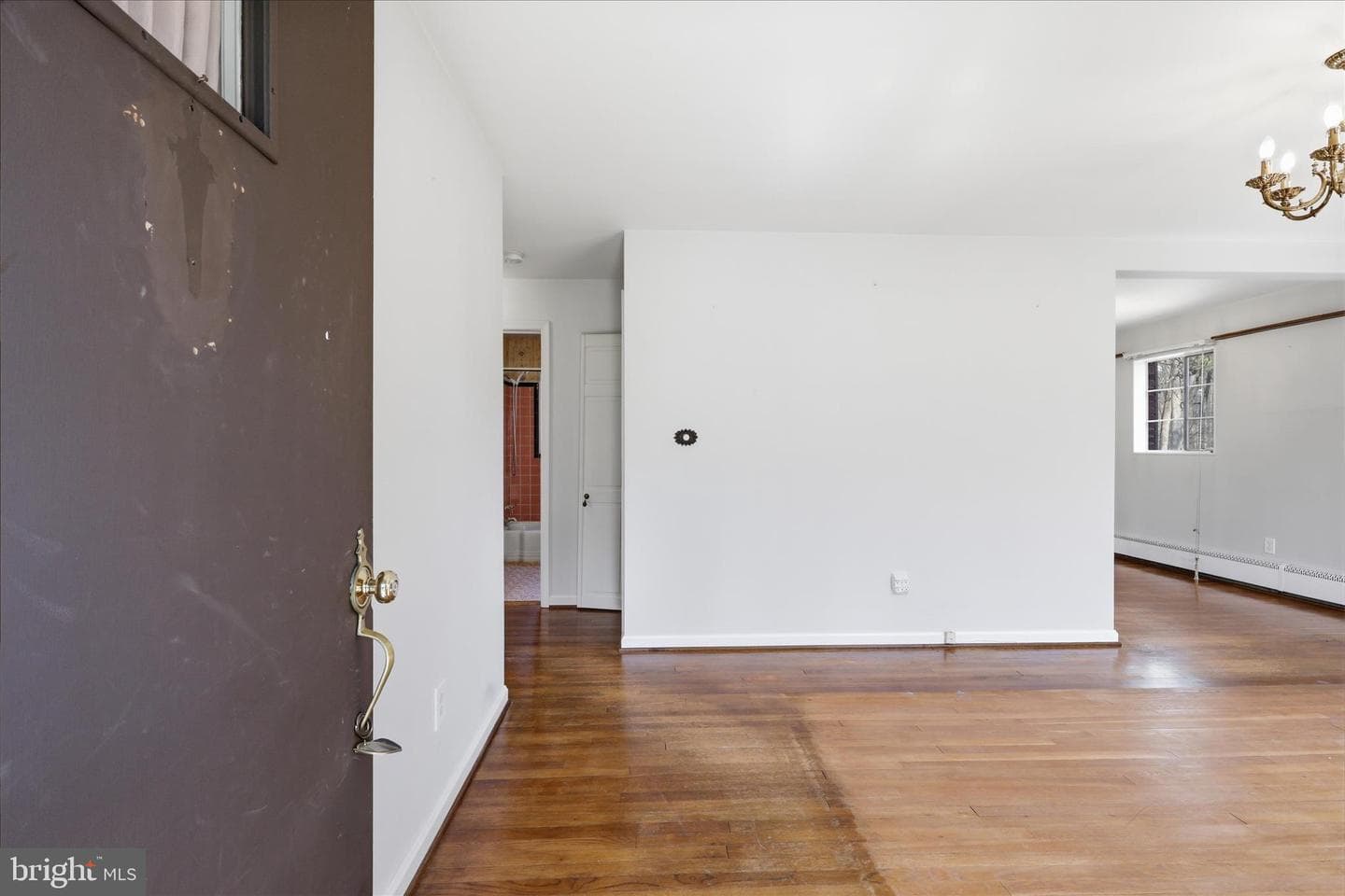 4728 Groves Lane photo 7