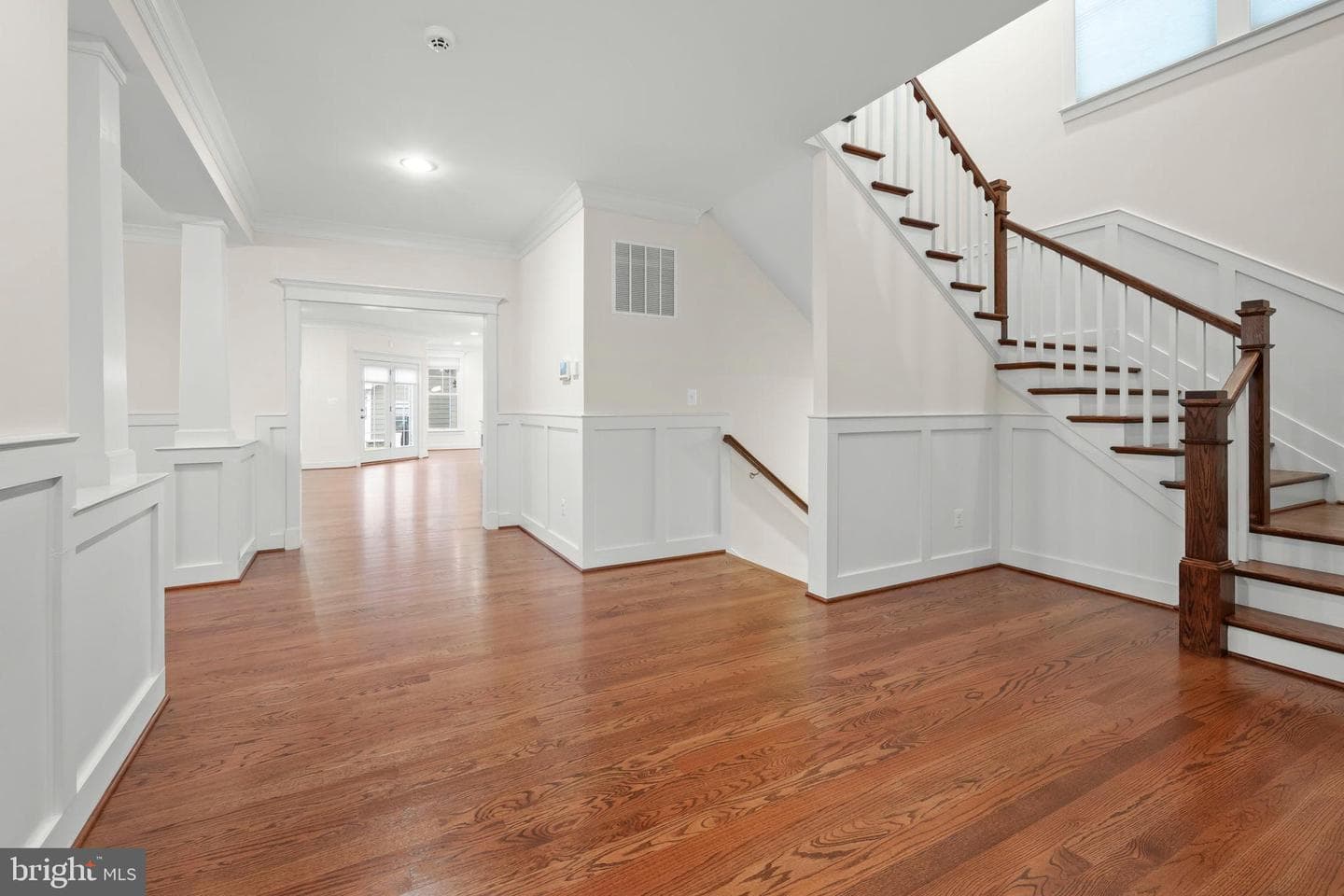 217 Pleasant Street SW photo 27