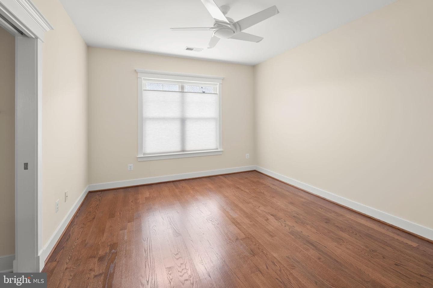 217 Pleasant Street SW photo 58