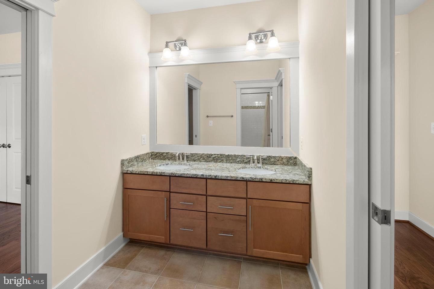 217 Pleasant Street SW photo 61