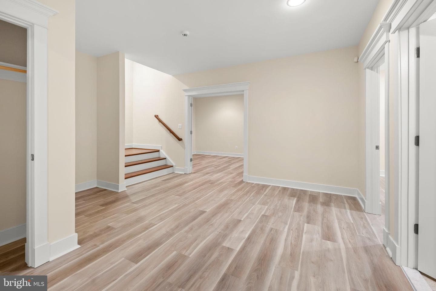 217 Pleasant Street SW photo 68