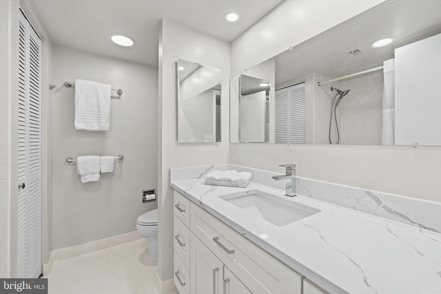 3709 S George Mason Drive #1107 East photo 10