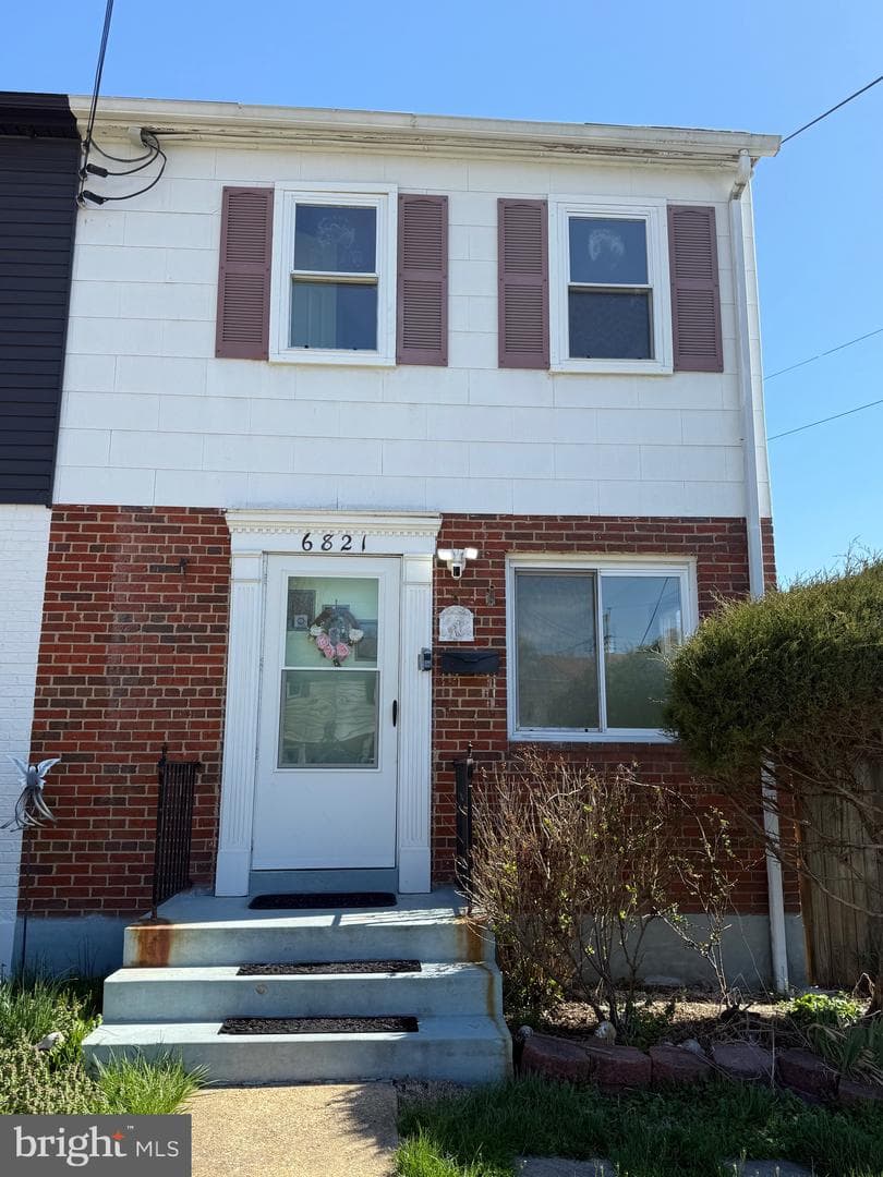 6821 Kenyon Drive