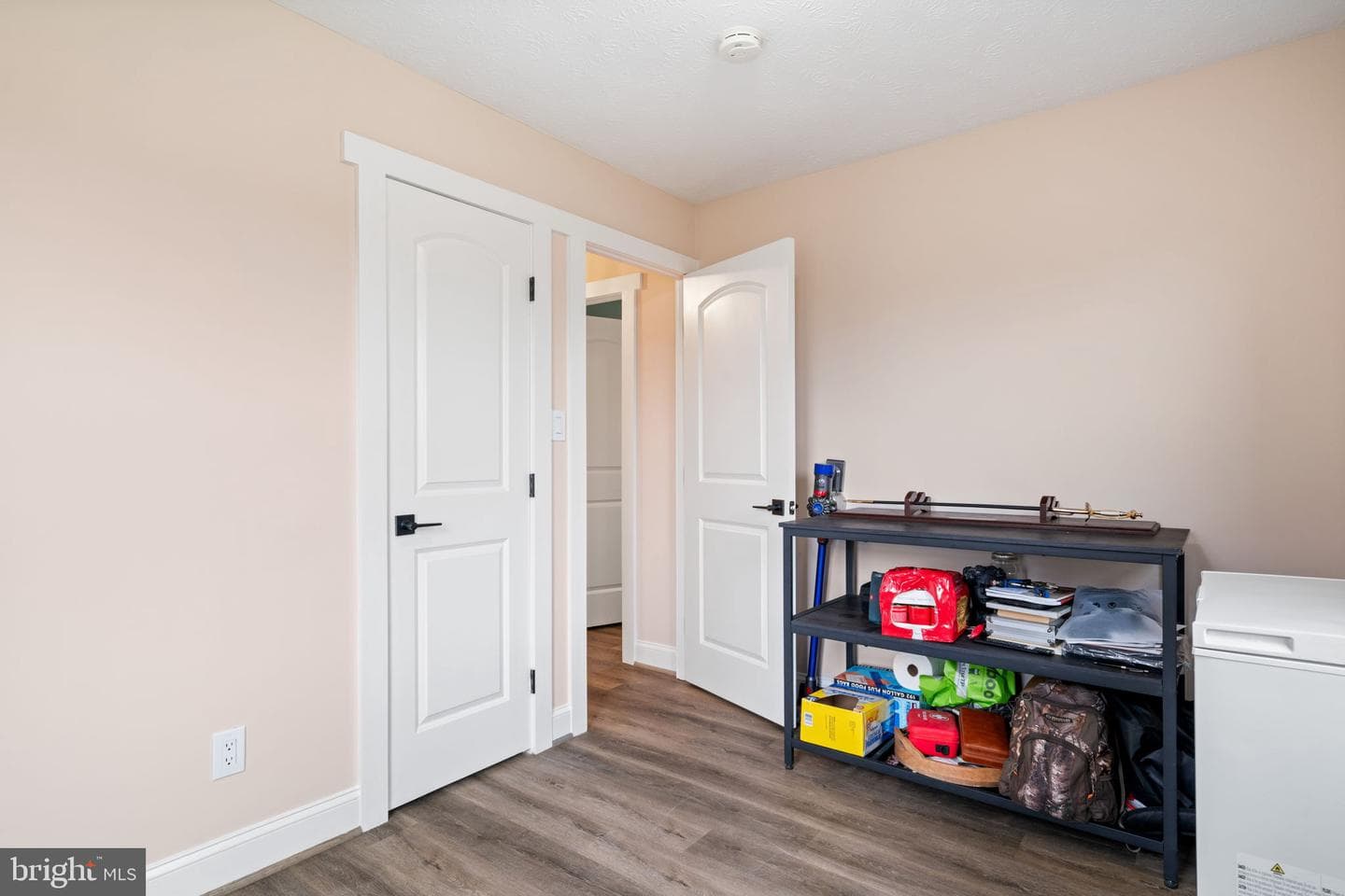 6106 N Kings Highway photo 17