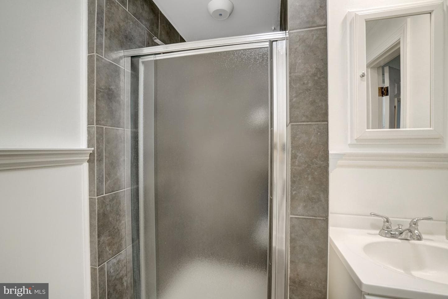 4913 Grafton Street photo 25