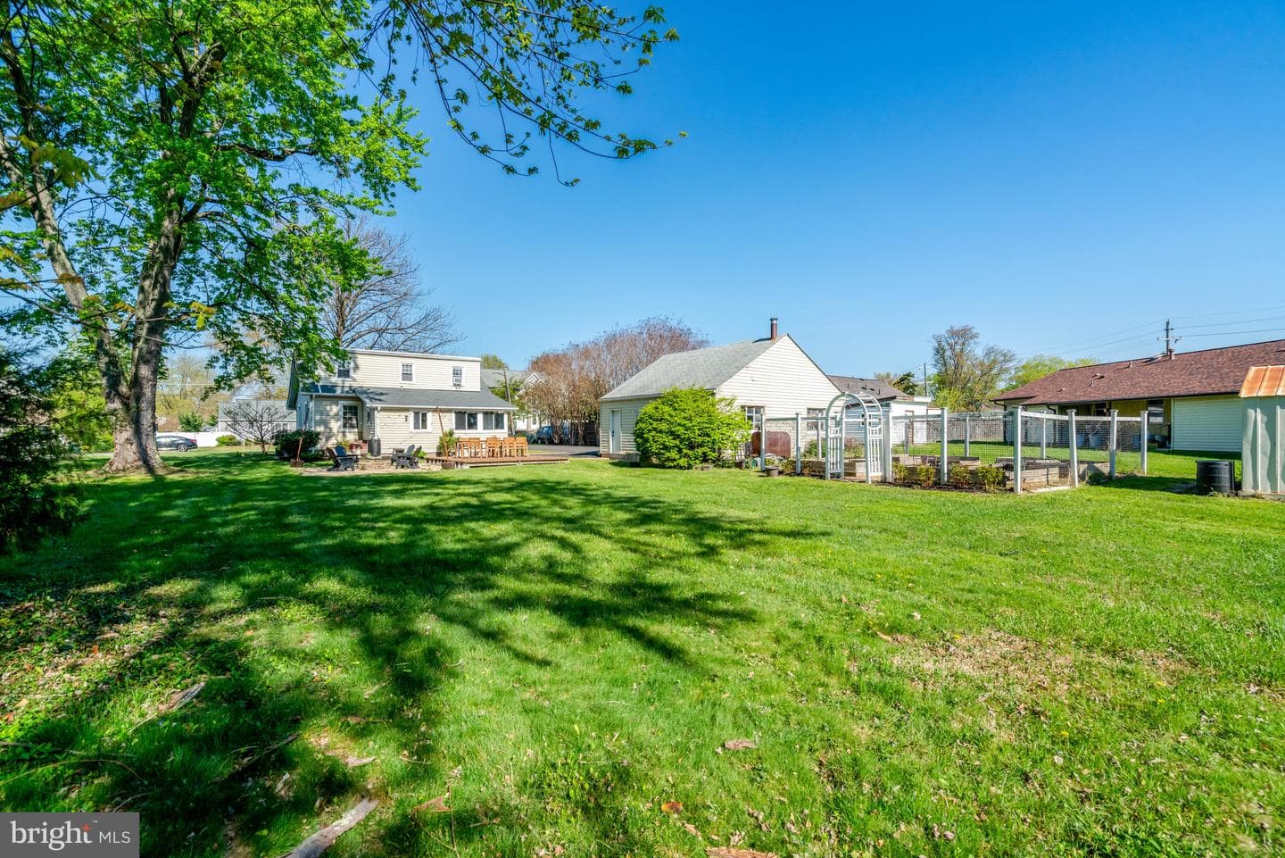 4913 Grafton Street photo 40