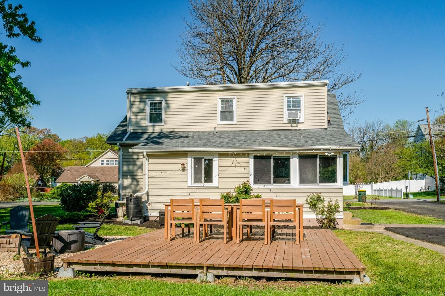 4913 Grafton Street photo 46