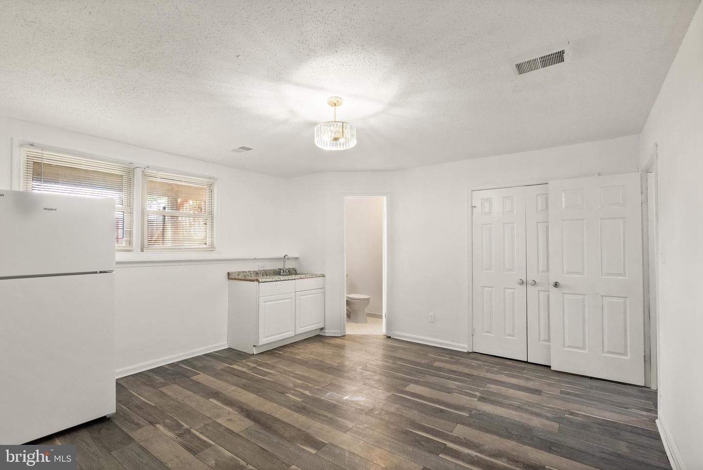 3733 Roxbury Lane photo 24