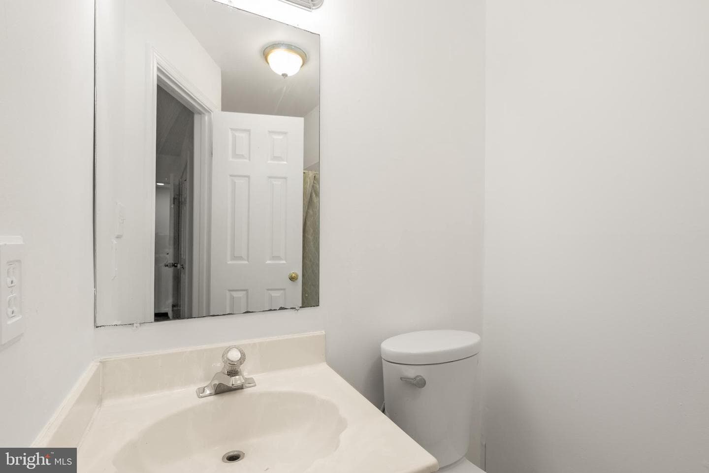 3733 Roxbury Lane photo 27