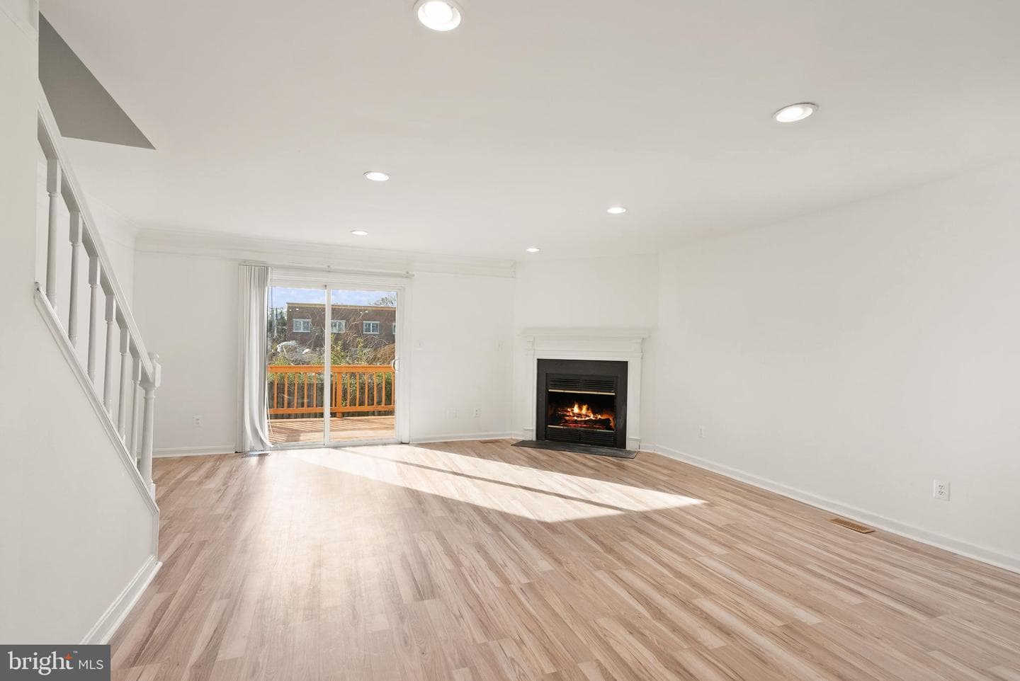 3733 Roxbury Lane photo 7