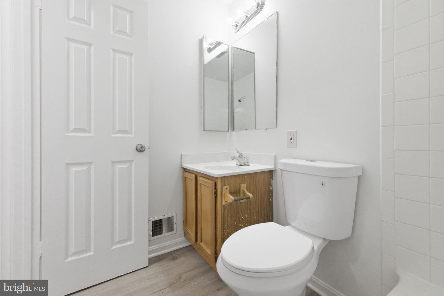 6126 Old Brentford Court photo 44