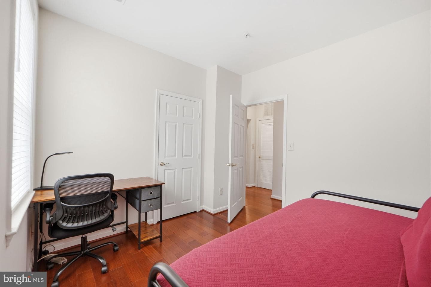 7023 Haycock Road photo 14