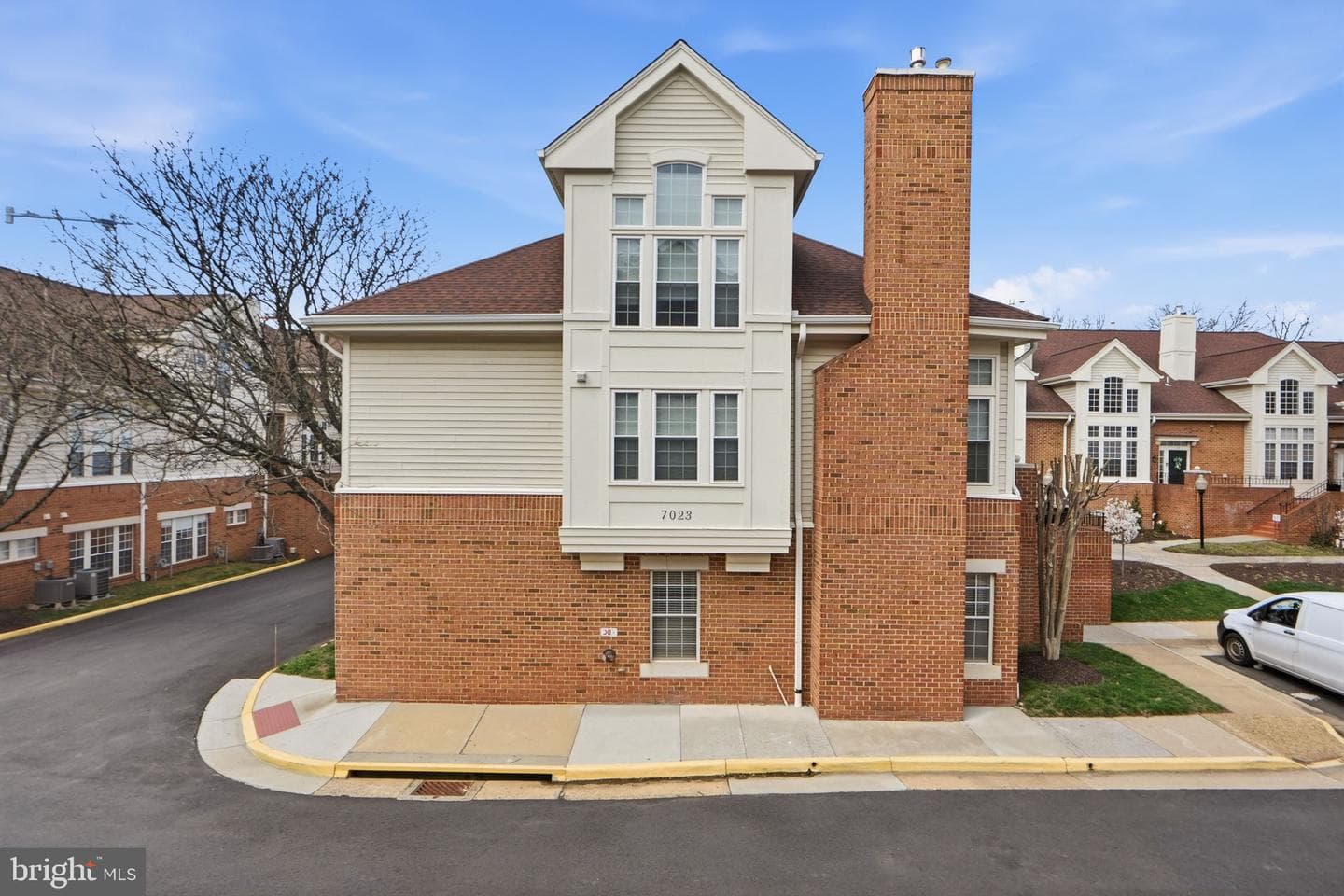 7023 Haycock Road photo 21
