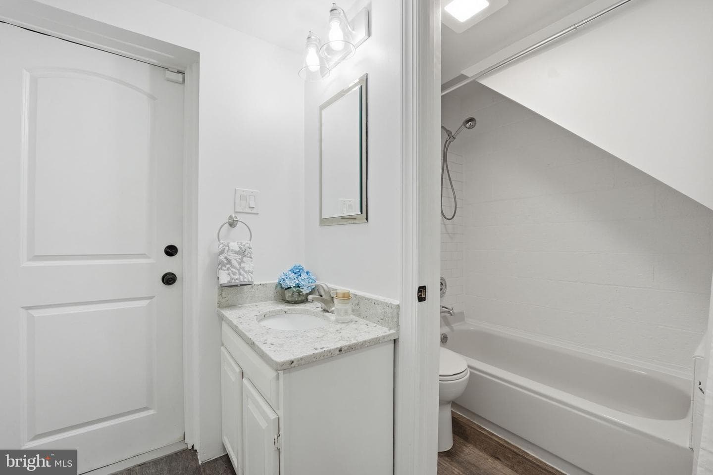 7107 Woodley Lane photo 21